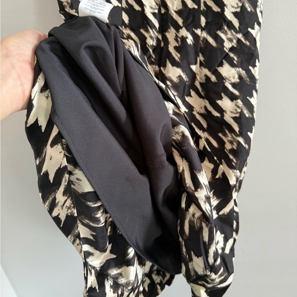 J. Crew 100% Silk Black and White Houndstooth Mini Dress, Size 000 - Picture 4 of 8